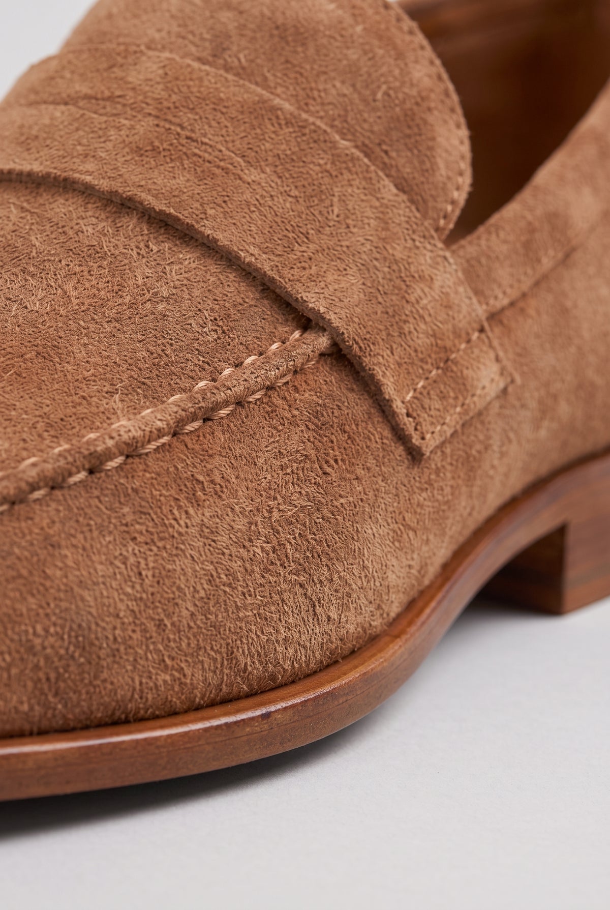 Women’s Pointed Comfort Loafers — Khaki